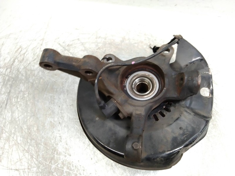 Recambio de mangueta delantera izquierda para toyota yaris (ncp1/nlp1/scp1) 1.4 turbodiesel cat referencia OEM IAM   