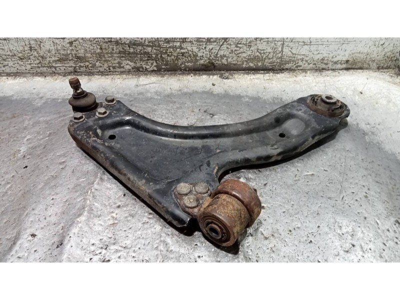 Recambio de brazo suspension inferior delantero derecho para opel tigra twin top cosmo referencia OEM IAM   