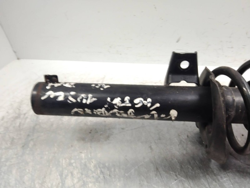 Recambio de amortiguador delantero derecho para volkswagen touran (1t3) advance referencia OEM IAM   