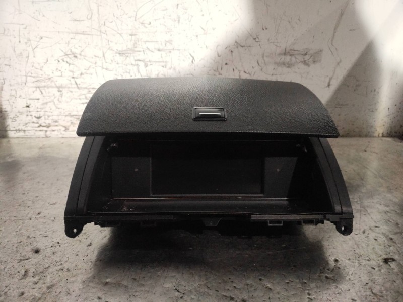 Recambio de pantalla multifuncion para mercedes clase c (w204) familiar 220 t cdi (204.208) referencia OEM IAM A2046801231  