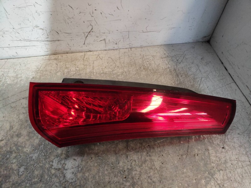 Recambio de piloto trasero derecho para kia cee´d sporty wagon ex referencia OEM IAM 167610  SUPERIOR