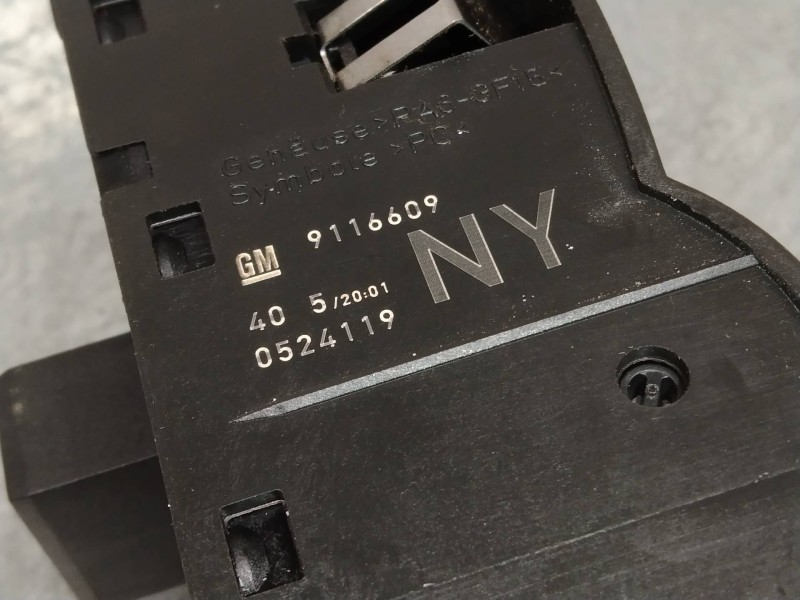 Recambio de mando luces para opel tigra twin top cosmo referencia OEM IAM 9116609  