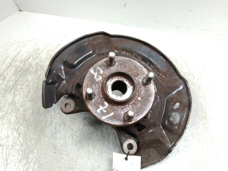 Recambio de mangueta delantera izquierda para toyota yaris (ncp1/nlp1/scp1) 1.4 turbodiesel cat referencia OEM IAM   