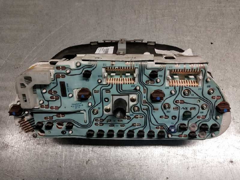 Recambio de cuadro instrumentos para volvo v40 familiar 1.8 16v cat referencia OEM IAM 30813197007 PO0182015 V40