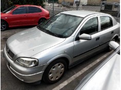 opel astra g berlina del año 2000