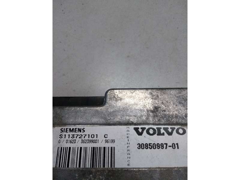 Recambio de centralita motor uce para volvo v40 familiar 2.0 16v cat referencia OEM IAM S113727101C 3085099701 