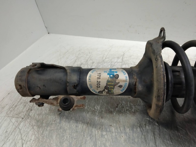Recambio de amortiguador delantero izquierdo para volkswagen vento (1h2) 1.9 diesel referencia OEM IAM   