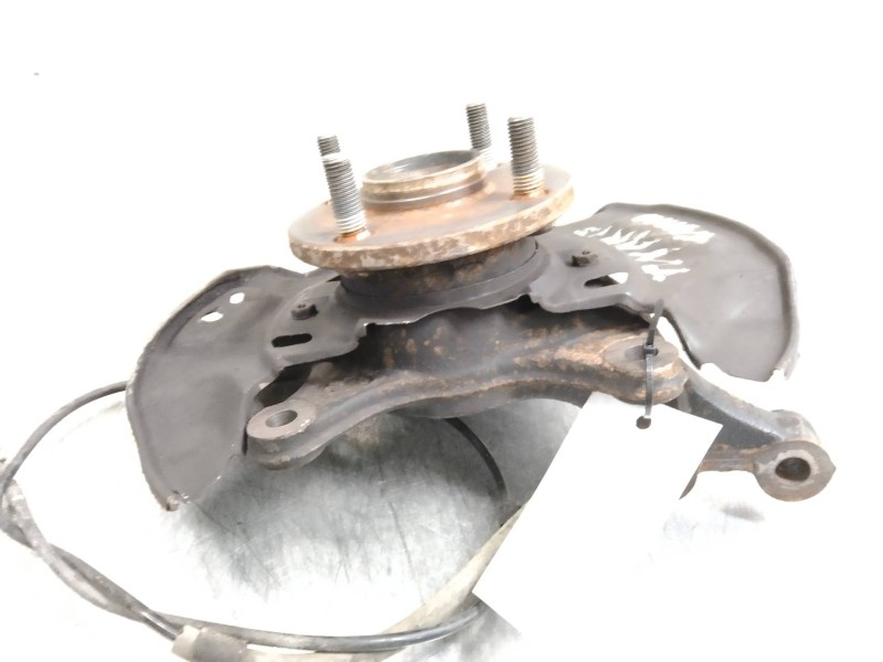 Recambio de mangueta delantera derecha para toyota yaris connect referencia OEM IAM   