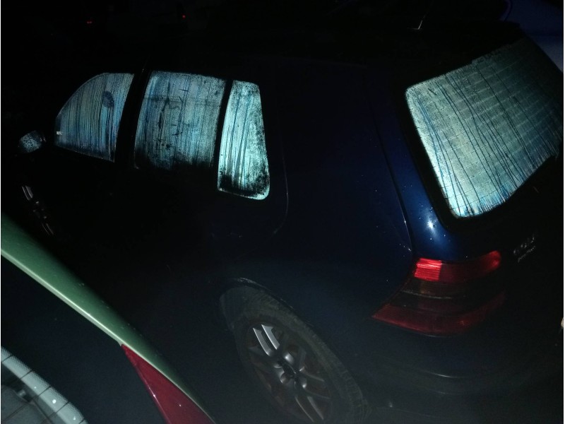 volkswagen golf iv berlina (1j1) del año 2003