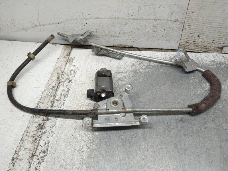 Recambio de elevalunas delantero izquierdo para jeep cherokee (j) 2.5 td referencia OEM IAM   5P Recambio de elevalunas delantero izquierdo para jeep cherokee (j) 2.5 td referencia OEM IAM   5P