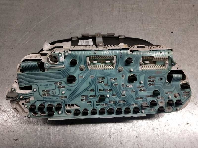 Recambio de cuadro instrumentos para volvo v40 familiar 2.0 16v cat referencia OEM IAM 30883044B OP0200025 