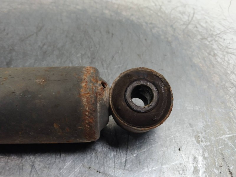Recambio de amortiguador trasero para volkswagen caddy ka/kb (9k9) 1.9 diesel referencia OEM IAM   