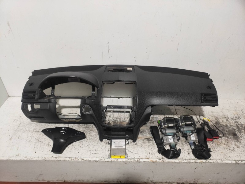 Recambio de kit airbag para mercedes clase c (w204) familiar 220 t cdi (204.208) referencia OEM IAM A2048706826  