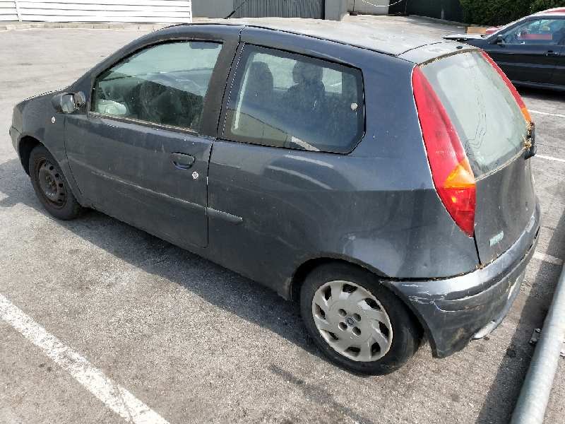 fiat punto berlina (188) del año 2002