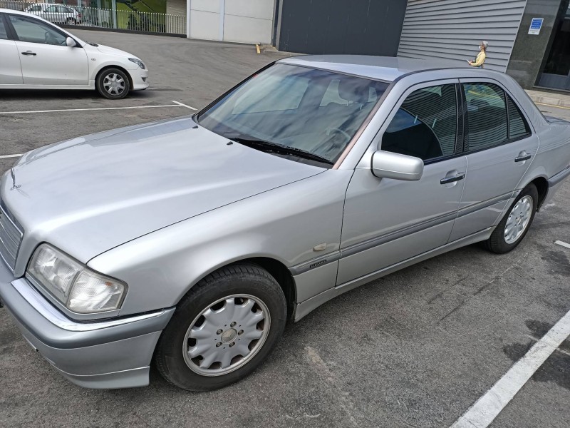mercedes clase c (w202) berlina del año 1998