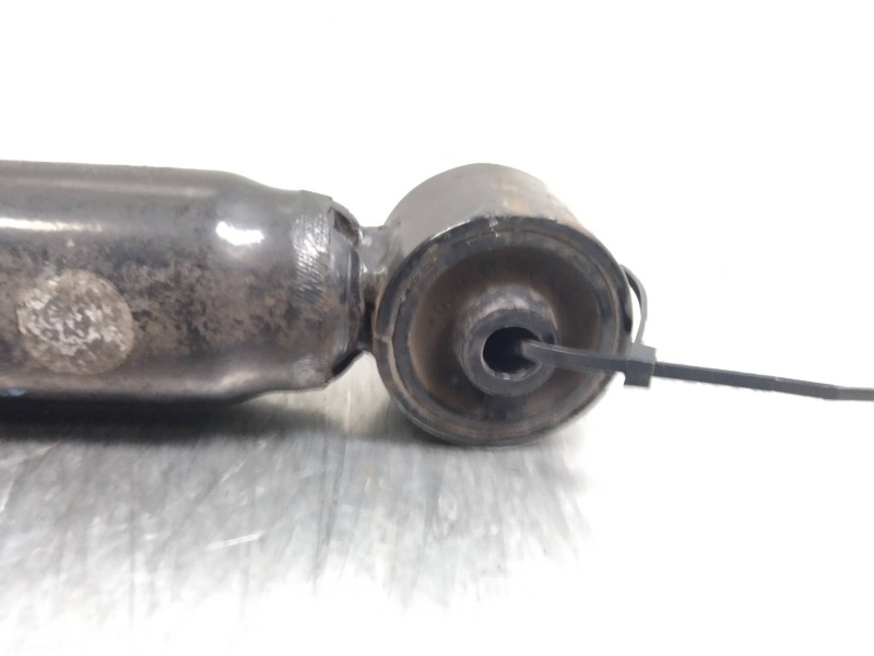 Recambio de amortiguador trasero para volkswagen fox (5z1) básico referencia OEM IAM   