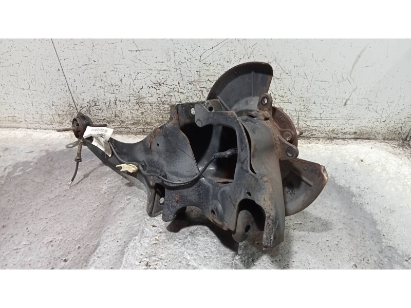 Recambio de mangueta trasera derecha para volvo c30 d5 kinetic referencia OEM IAM   