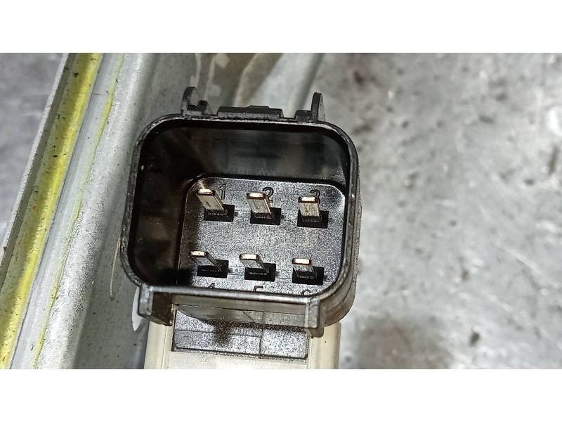 Recambio de elevalunas trasero derecho para ford focus turn. (cb8) titanium referencia OEM IAM   