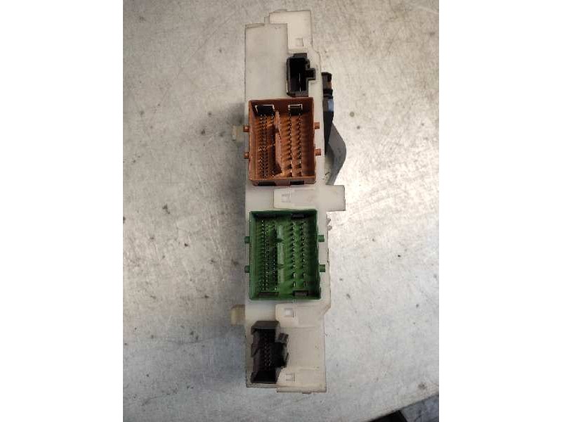 Recambio de caja reles / fusibles para volvo s80 berlina 4.4 v8 cat referencia OEM IAM 6G9T14C256HF 30786819AA 
