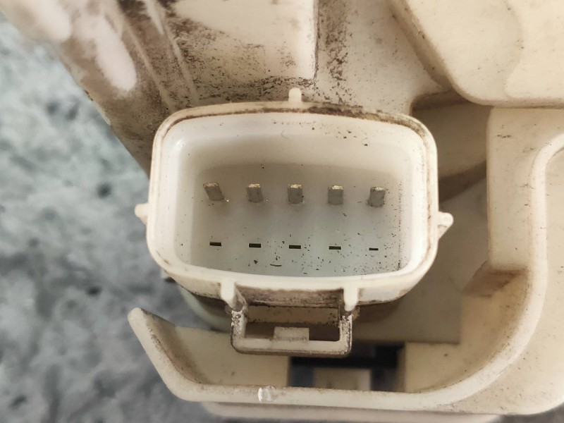 Recambio de motor cierre centralizado delantero derecho para lancia ypsilon (101) 1.3 jtd cat referencia OEM IAM 51739843  