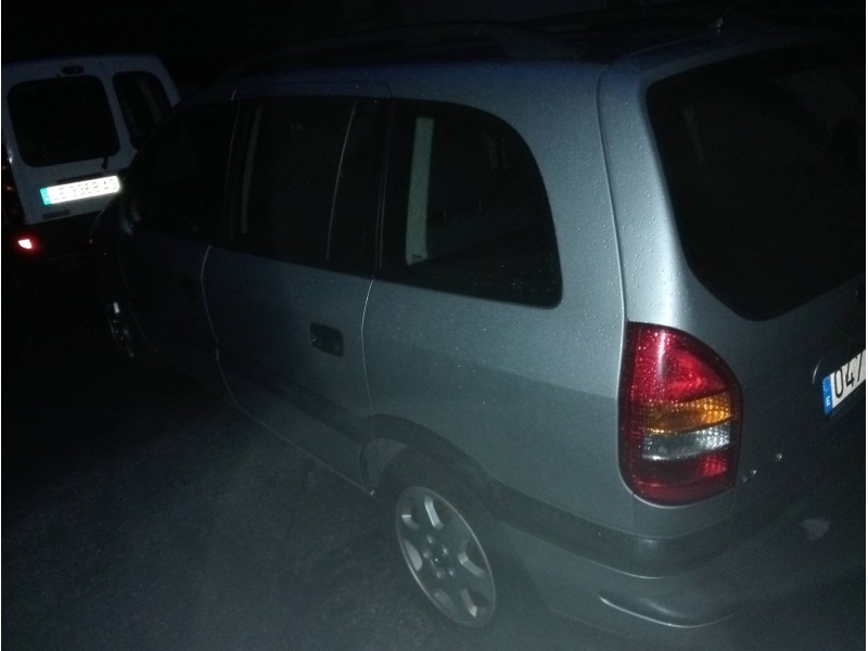 opel zafira a del año 2002
