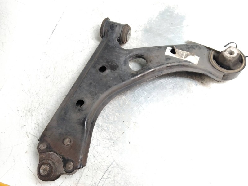 Recambio de brazo suspension inferior delantero derecho para fiat punto (199) easy referencia OEM IAM   