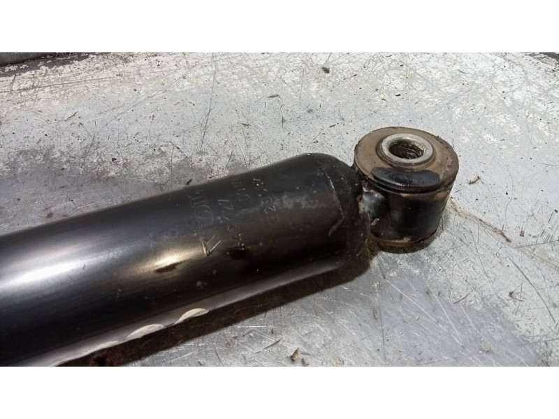 Recambio de amortiguador trasero derecho para volvo c30 d5 kinetic referencia OEM IAM   