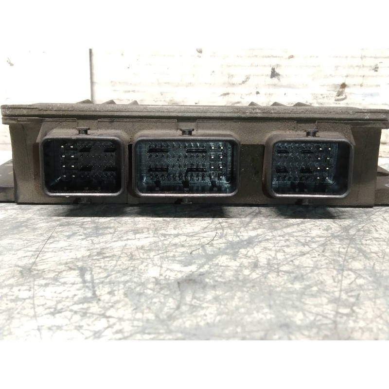Recambio de centralita motor uce para renault clio ii fase ii (b/cb0) base authentique referencia OEM IAM R0410C081A 8200284277 