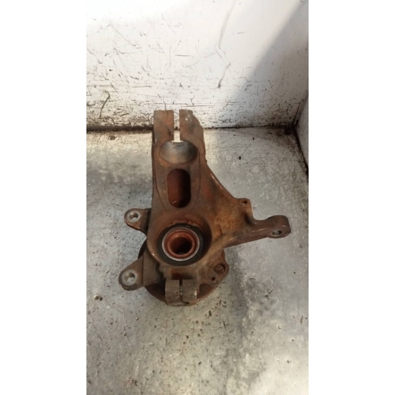 Recambio de mangueta delantera derecha para ford escort berlina cl referencia OEM IAM 92AB3K170  