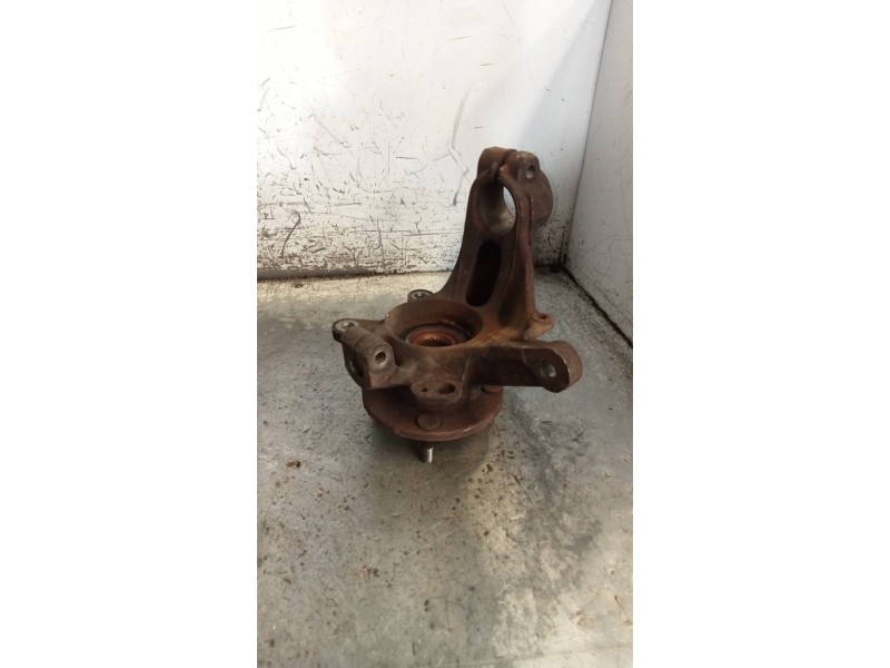 Recambio de mangueta delantera derecha para ford escort berlina cl referencia OEM IAM 92AB3K170  