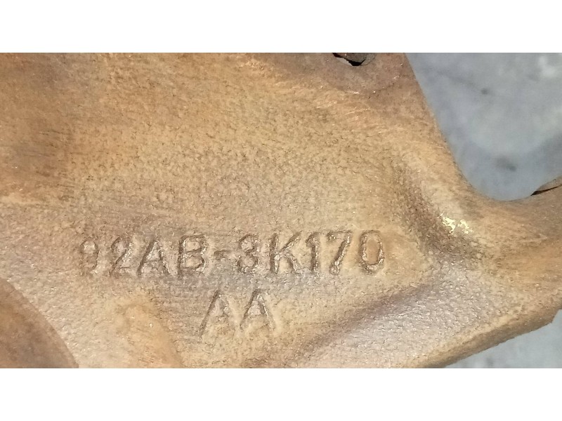 Recambio de mangueta delantera derecha para ford escort berlina cl referencia OEM IAM 92AB3K170  