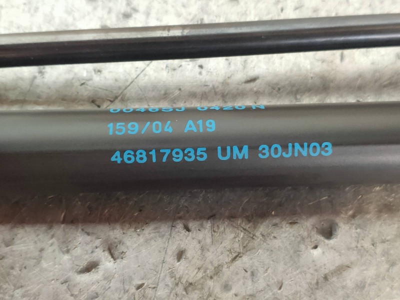 Recambio de amortiguadores maletero / porton para lancia ypsilon (101) 1.3 jtd cat referencia OEM IAM 46817935  