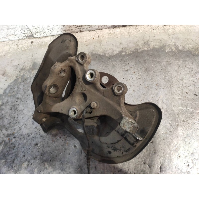 Recambio de mangueta delantera izquierda para mercedes clase c (w204) familiar 220 t cdi (204.208) referencia OEM IAM   