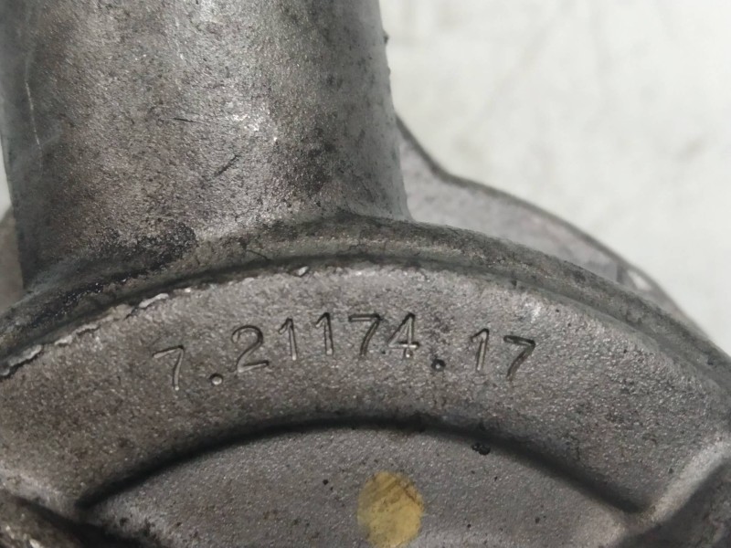 Recambio de depresor freno / bomba vacio para peugeot 205 berlina 1.8 d generation referencia OEM IAM 72117417  