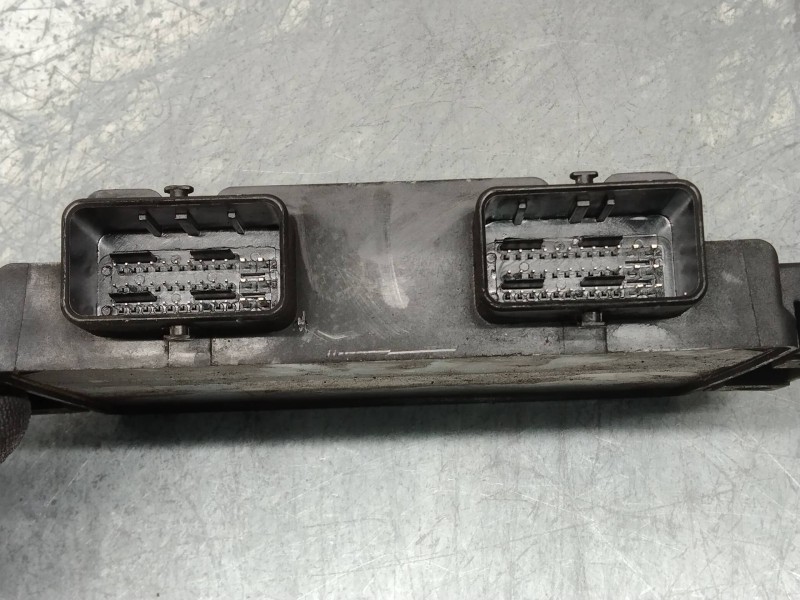 Recambio de centralita motor uce para peugeot 206 berlina xn referencia OEM IAM R04080030D 9641390180 9648201580 80924F