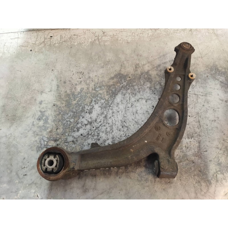 Recambio de brazo suspension inferior delantero derecho para lancia ypsilon (101) 1.3 jtd cat referencia OEM IAM 50703229  