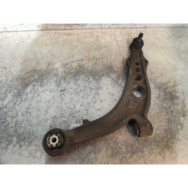 Recambio de brazo suspension inferior delantero izquierdo para lancia ypsilon (101) 1.3 jtd cat referencia OEM IAM 50703230  
