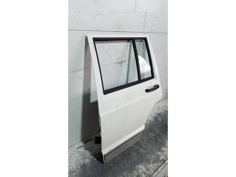 Recambio de puerta trasera izquierda para jeep cherokee (j) 2.5 td referencia OEM IAM   5P Recambio de puerta trasera izquierda para jeep cherokee (j) 2.5 td referencia OEM IAM   5P