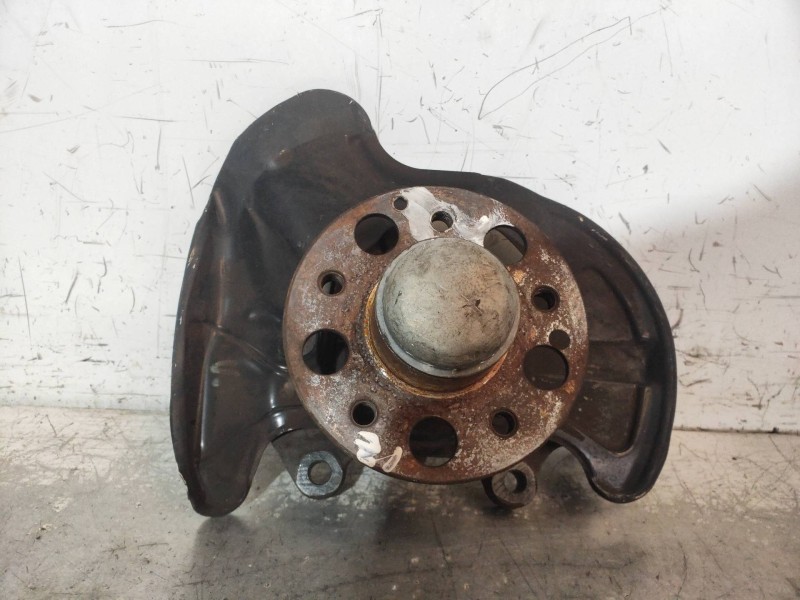 Recambio de mangueta delantera izquierda para mercedes clase c (w203) berlina 220 cdi (203.006) referencia OEM IAM   