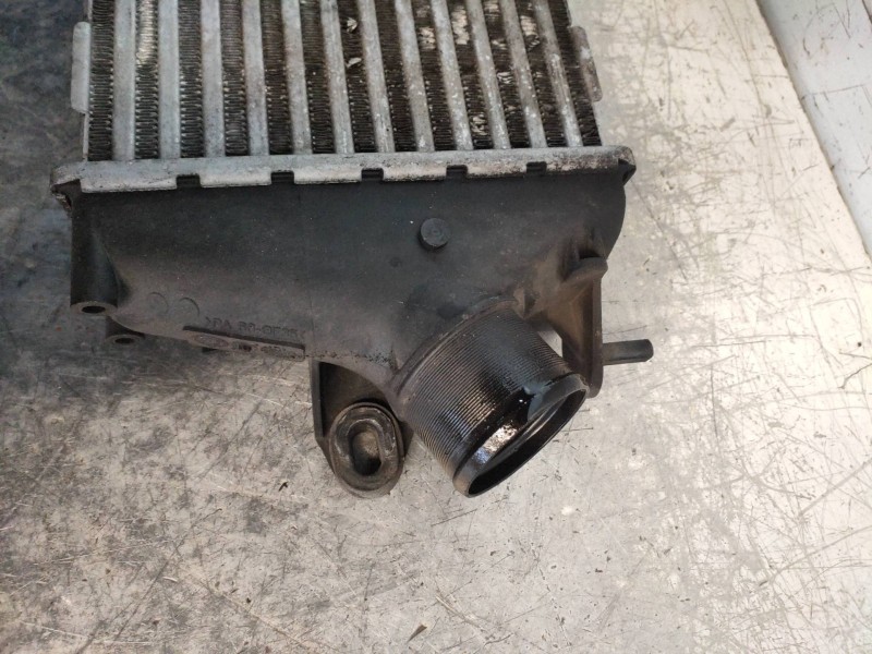 Recambio de intercooler para renault trafic combi (ab 4.01) 6 - plazas, acristalado parcial, combi corto referencia OEM IAM 8200
