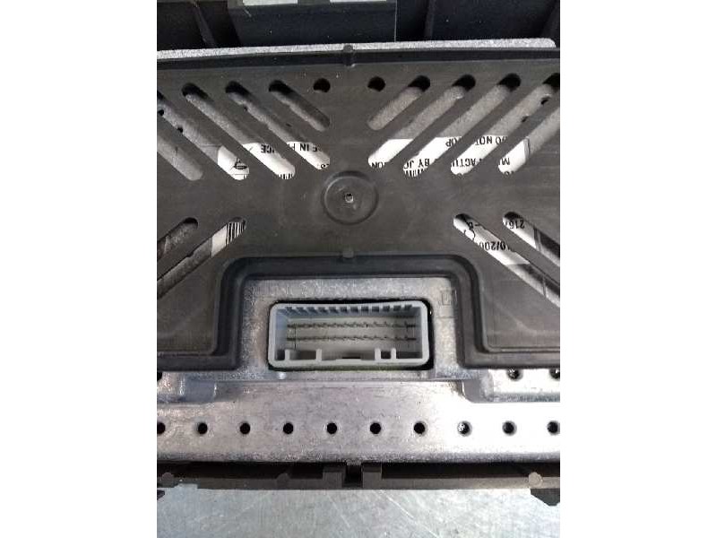 Recambio de cuadro instrumentos para renault scenic ii 1.9 dci diesel referencia OEM IAM P8200484807A 281179120 