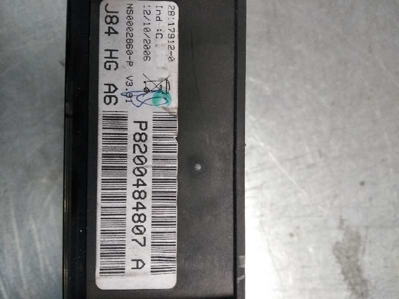 Recambio de cuadro instrumentos para renault scenic ii 1.9 dci diesel referencia OEM IAM P8200484807A 281179120 