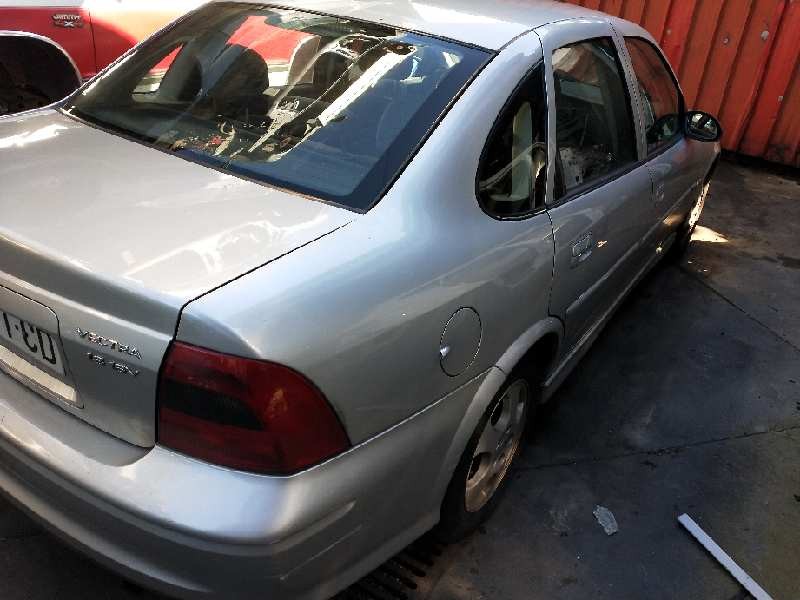 opel vectra b berlina del año 1999