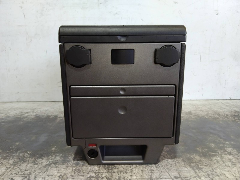 Recambio de apoyabrazos central para opel signum elegance referencia OEM IAM   