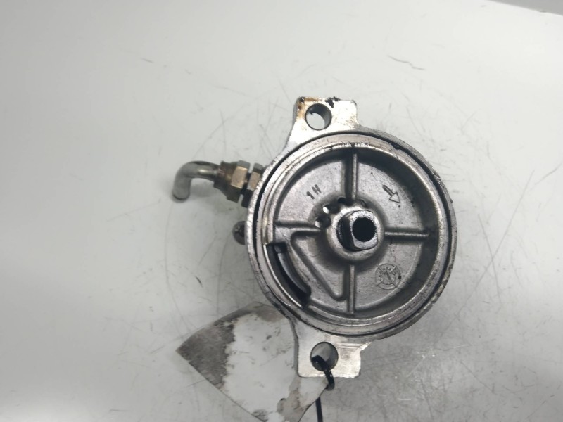 Recambio de depresor freno / bomba vacio para renault 11 1.6 gtd referencia OEM IAM 7700716305  