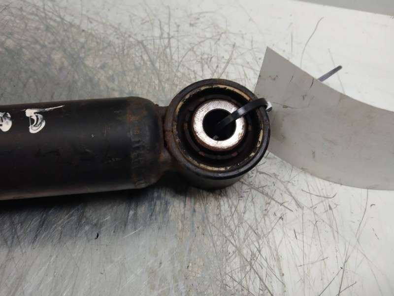 Recambio de amortiguador trasero para volkswagen jetta (1k2) 2.0 tdi referencia OEM IAM   