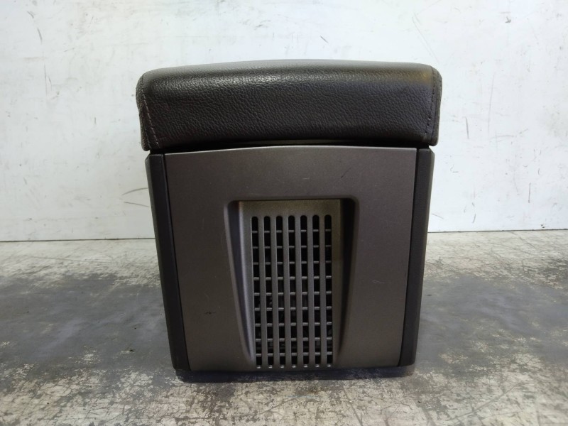 Recambio de apoyabrazos central para opel signum elegance referencia OEM IAM   