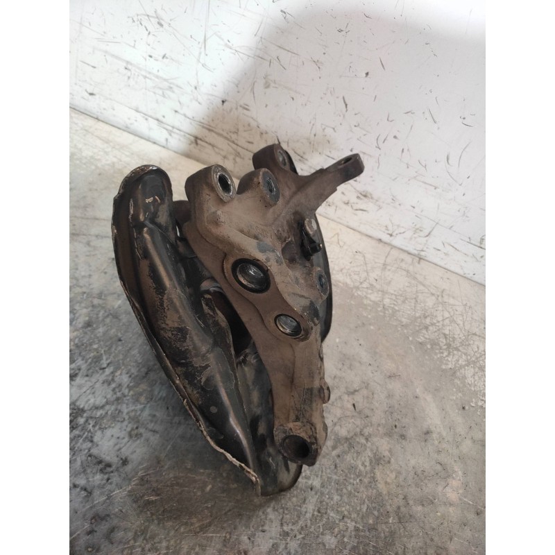 Recambio de mangueta delantera izquierda para mercedes clase c (w203) berlina 220 cdi (203.006) referencia OEM IAM   