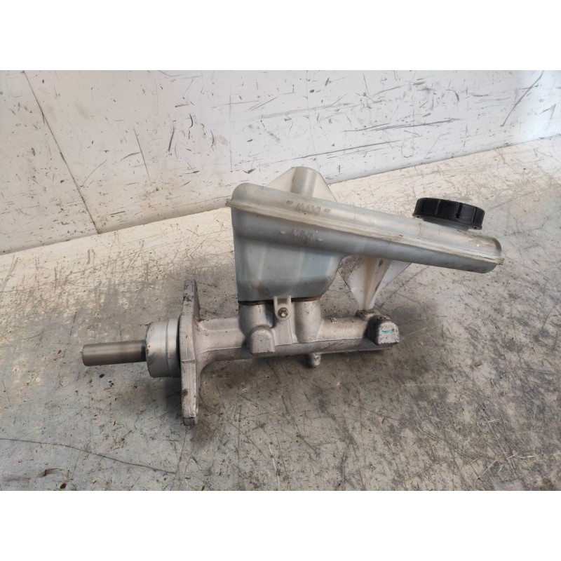 Recambio de bomba freno para renault trafic combi (ab 4.01) 6 - plazas, acristalado parcial, combi corto referencia OEM IAM   