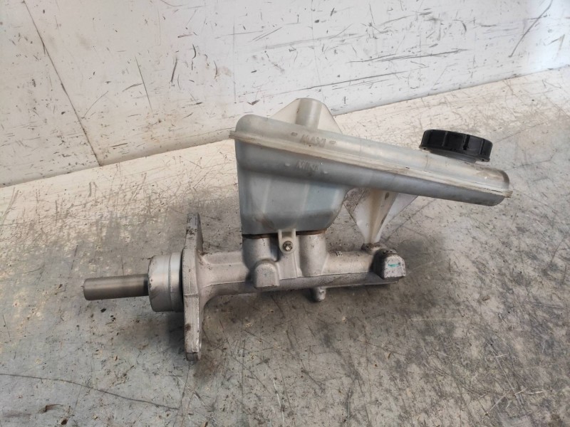 Recambio de bomba freno para renault trafic combi (ab 4.01) 6 - plazas, acristalado parcial, combi corto referencia OEM IAM   